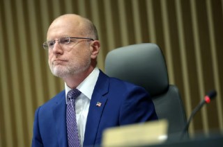 美国联邦通信委员会推进将电信呼叫中心迁回美国的计划