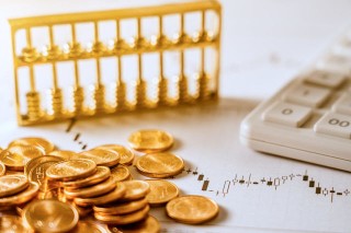 如何进行安全的黄金买卖交易？这种交易方式有哪些风险？