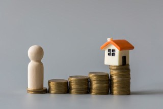 如何计算首付金额及比例？计算方法和影响因素有哪些？