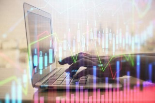 如何分析股票所属板块？韩建河山属于什么板块？