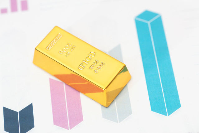 如何理解黄金作为一种资产的价值衡量？这种价值衡量如何影响黄金的交易价格？  第1张