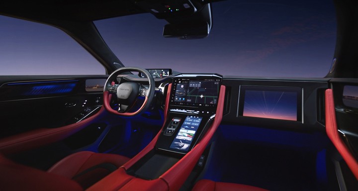 上海车展里的广汽本田烨 GT，展示了华为光场屏的新用法  第4张