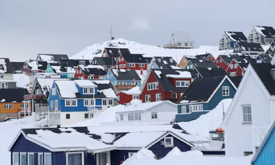 外盘头条：美制定首批贸易谈判优先名单 纽瓦克机场雷达屏幕再现故障 美国考虑赋予格陵兰岛特殊地位  第2张