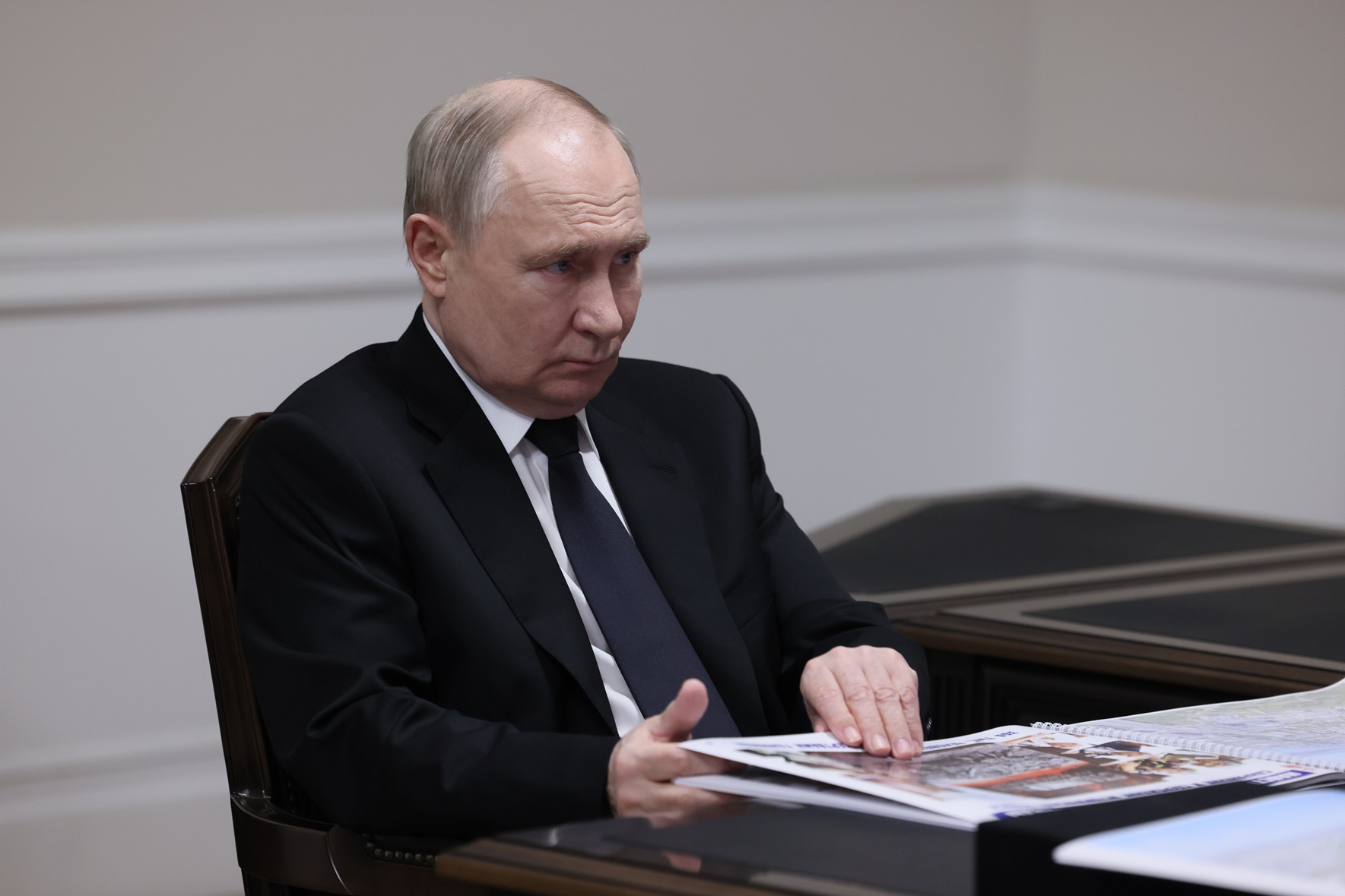 普京：俄罗斯被骗了！乌军：摧毁俄军“铠甲”防空导弹系统，三架直升机！乌议会称正在起草选举相关法案  第1张