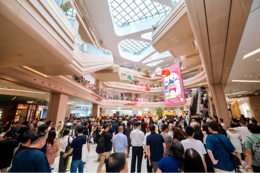 新世界发展半年销售138亿、减债17亿，黄少媚称公司业务向好，保持稳中求进  第3张