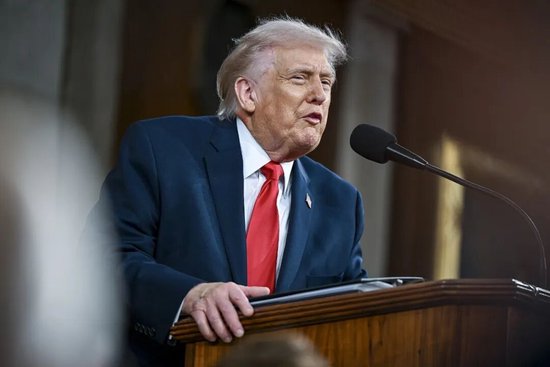 美国公布美军伤亡：7死140伤！泽连斯基：乌方向中东派出军事人员和无人机专家组！美以发动“最猛烈空袭”  第1张