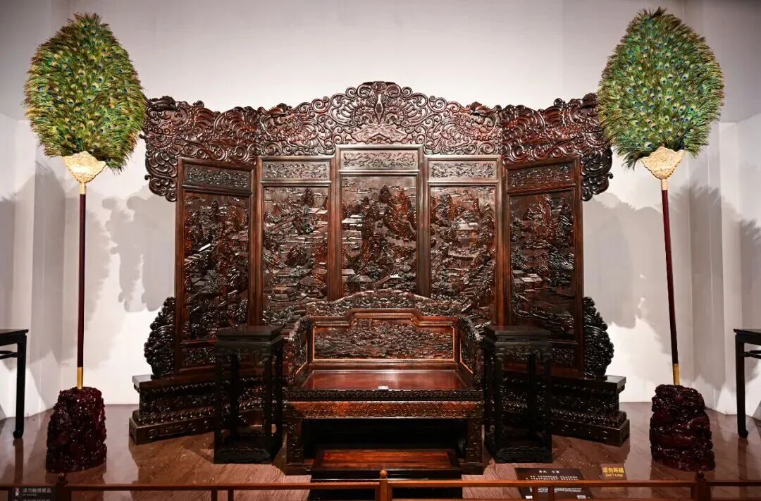 “猪八戒”马德华将送别陈丽华:大姐非常好非常有爱心,各方面都非常优秀,她为紫檀事业作出很大贡献,她的离去让我们很悲痛 第3张 “猪八戒”马德华将送别陈丽华:大姐非常好非常有爱心,各方面都非常优秀,她为紫檀事业作出很大贡献,她的离去让我们很悲痛 第3张